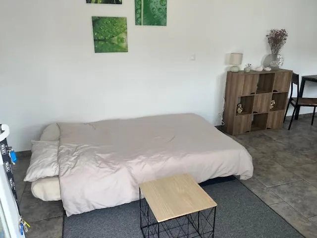 Apartamento 8 Neuville-Saint-Remy