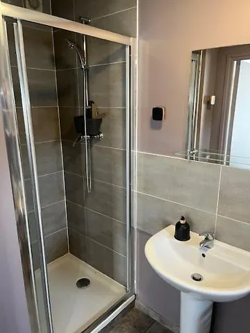 8 * Neuville-Saint-Remy